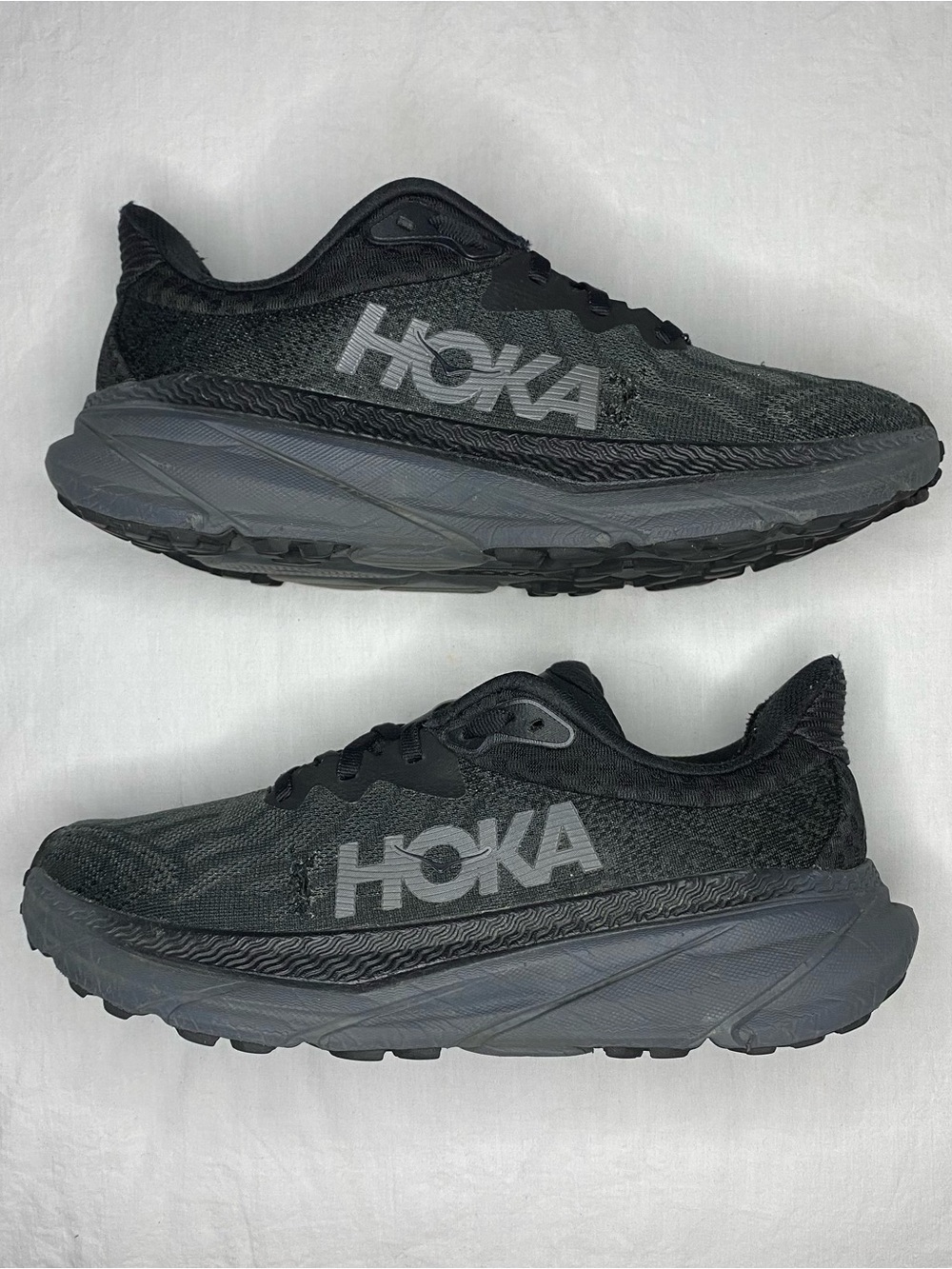 Hoka Challenger ATR 7 Womens Size 7 B Black Mesh Running Sneakers WORN READ